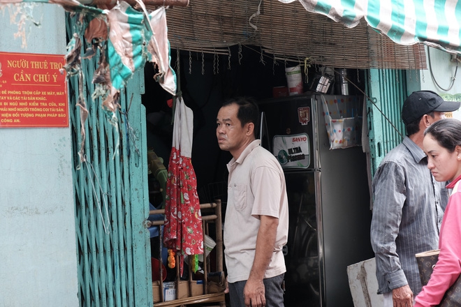 Vụ cháy lớn ở quận 9, TP.HCM: Lao vào ngọn lửa cứu hai con, người mẹ trẻ bị bỏng nặng nhưng chỉ cứu được con út