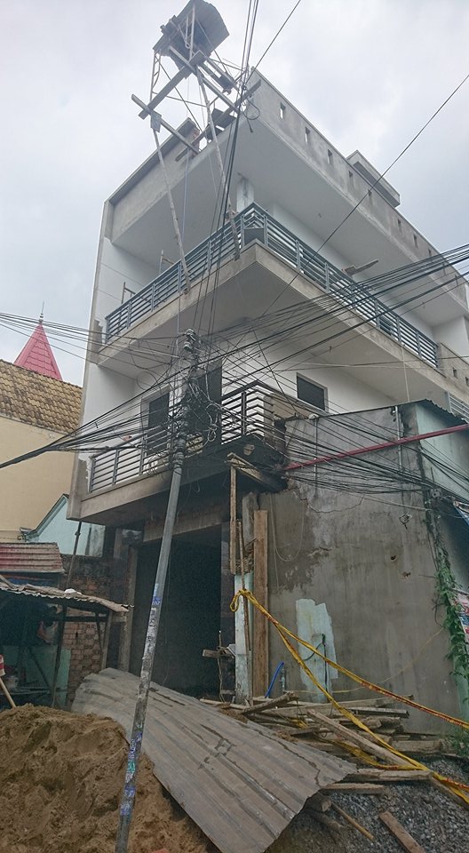 Vụ cháy lớn ở quận 9, TP.HCM: Lao vào ngọn lửa cứu hai con, người mẹ trẻ bị bỏng nặng nhưng chỉ cứu được con út