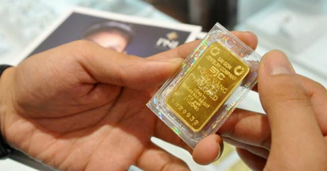 Giá vàng SJC đảo chiều “leo dốc”