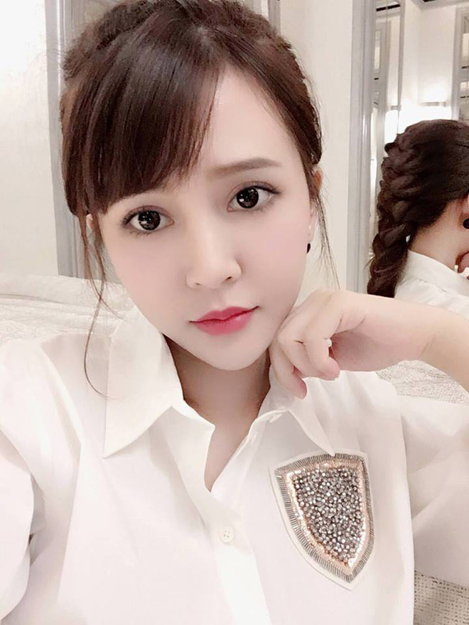 Hội 8 mẹ bỉm sữa hot nhất đây: Xưa là hot girl xinh đẹp, kết hôn rồi thì sang chảnh không ai bằng Hội 8 mẹ bỉm sữa hot nhất đây: Xưa là hot girl xinh đẹp, kết hôn rồi thì sang chảnh không ai bằng