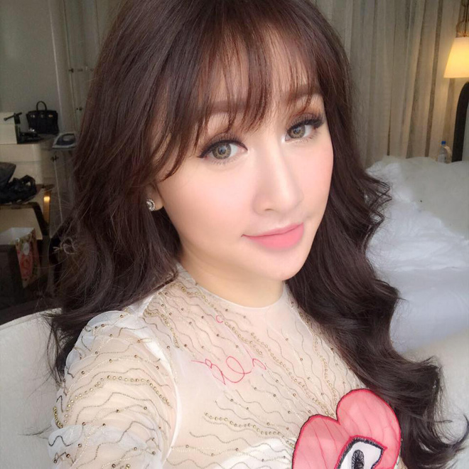Hội 8 mẹ bỉm sữa hot nhất đây: Xưa là hot girl xinh đẹp, kết hôn rồi thì sang chảnh không ai bằng Hội 8 mẹ bỉm sữa hot nhất đây: Xưa là hot girl xinh đẹp, kết hôn rồi thì sang chảnh không ai bằng