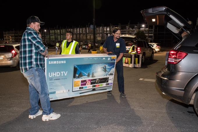 Lễ hội mua sắm lớn nhất nước Mỹ bắt đầu