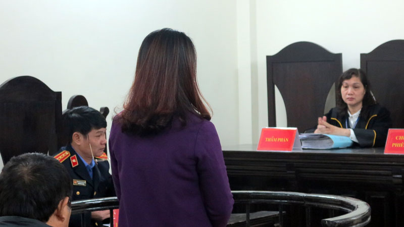 Khi gót giầy phụ nữ trở thành hung khí nguy hiểm