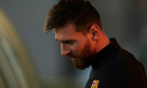 Messi từ chối nghe điện thoại của Chủ tịch Barca