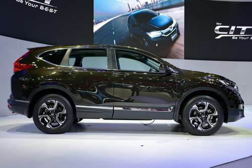 Loạt xe ôtô mới vừa ra mắt tại Việt Nam năm 2017