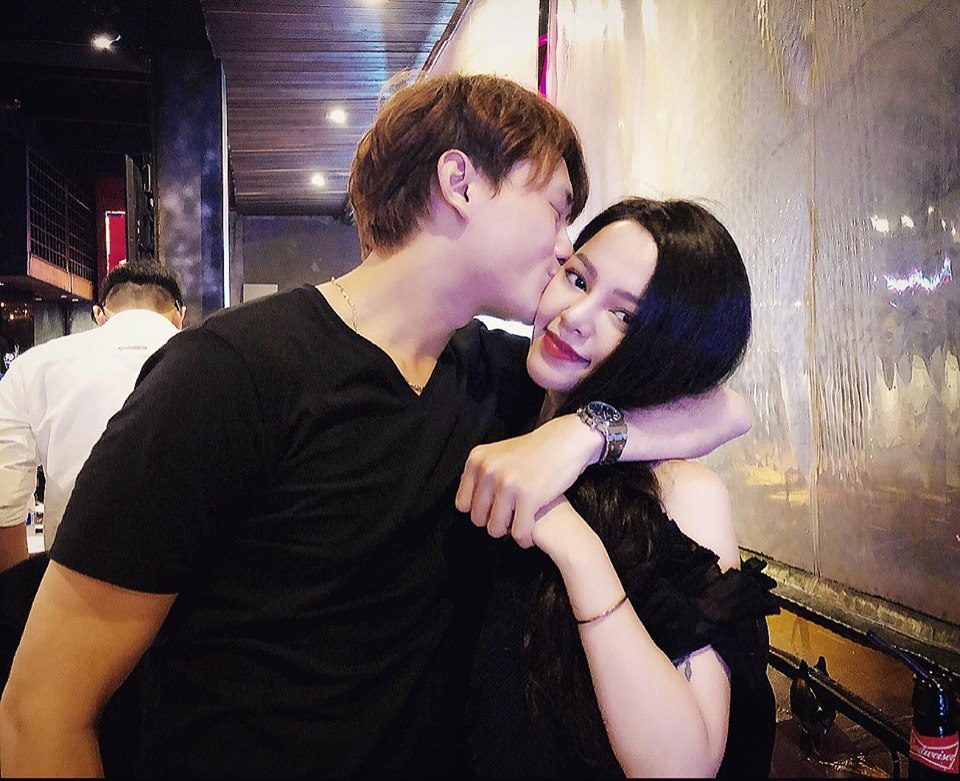 Nam chính Sống chung với mẹ chồng gương vỡ lại lành với bạn gái hotgirl