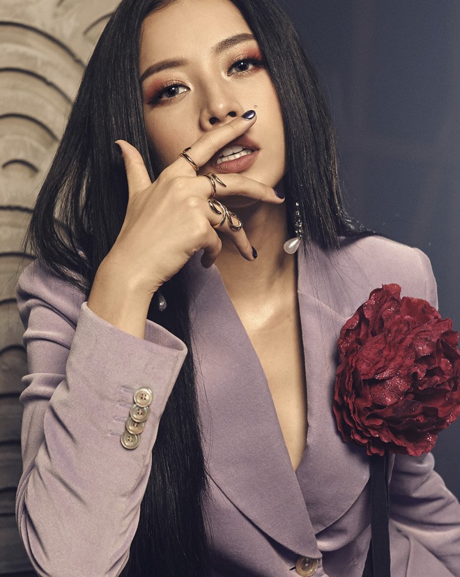 Hot girl Chi Pu: ngoài xinh ra còn có những gì?