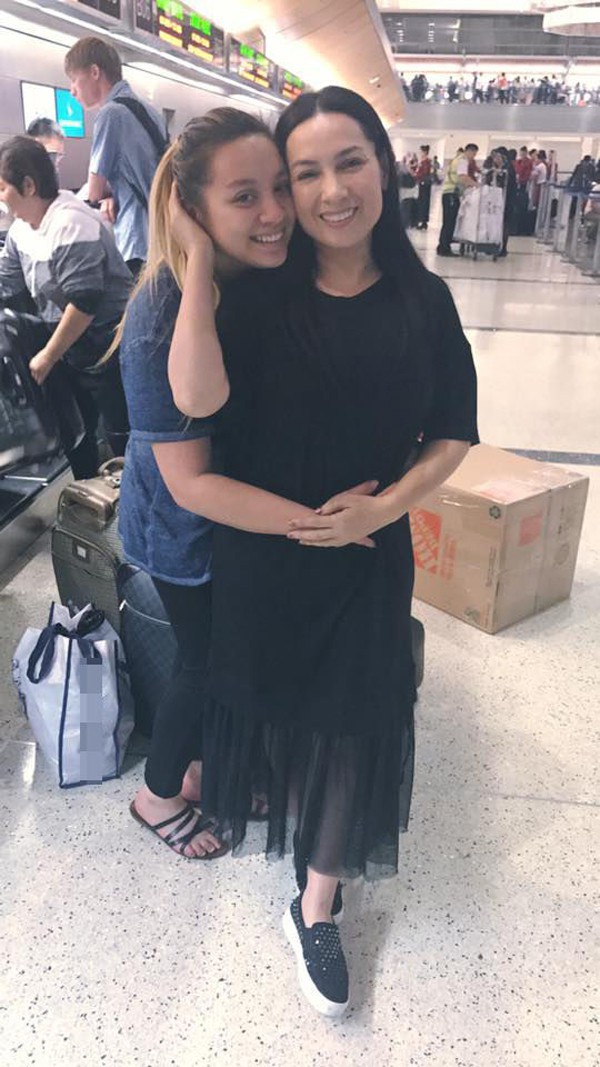 Vì sao Hoài Linh, Phi Nhung giấu con ruột suốt mấy chục năm?