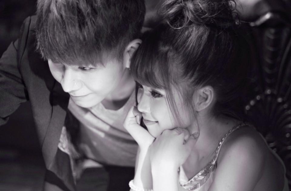 Nhìn lại hành trình 4 năm yêu nhau và cái kết đầy viên mãn của Khởi My và Kelvin Khánh Nhìn lại hành trình 4 năm yêu nhau và cái kết đầy viên mãn của Khởi My và Kelvin Khánh