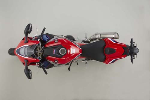 Honda thu hồi CBR1000RR 2017 do sự cố nắp thùng nhiên liệu