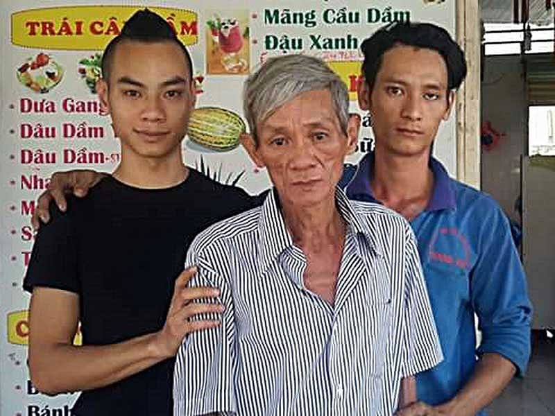 Anh em ruột làm con nuôi ở Pháp về Việt Nam tìm mẹ Anh em ruột làm con nuôi ở Pháp về Việt Nam tìm mẹ