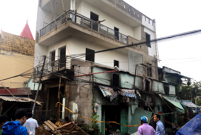 Vụ cháy 2 người chết: Ước mơ về nhà mới lụi tàn trong biển lửa