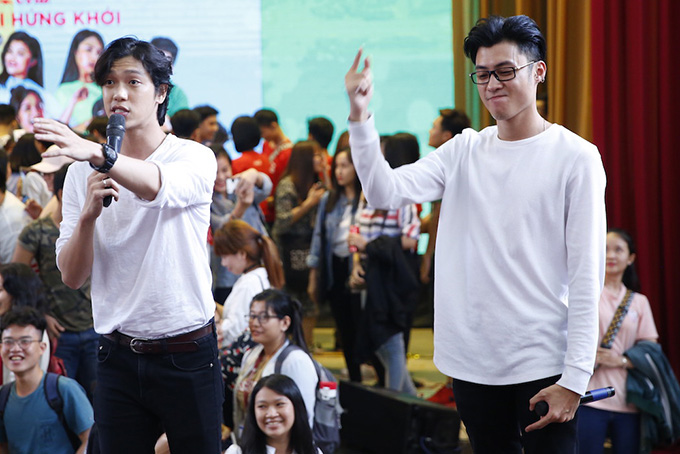 Vợ cũ Lâm Vinh Hải ôm mặt khi Hiền Sến bất ngờ tỏ tình giữa đám đông