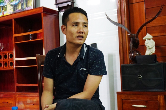 Bố run rẩy khi thấy con gần 5 tháng tuổi bị bảo mẫu đánh, giật lắc