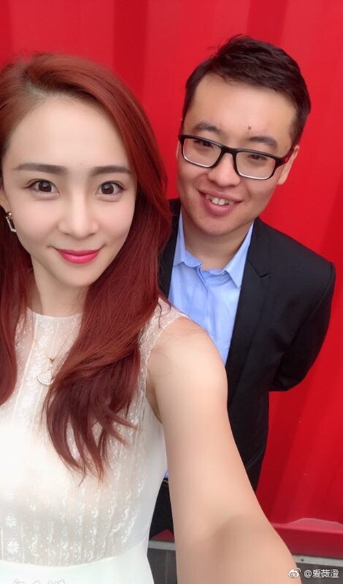 Bỏ 350 tỷ đồng mua quà tặng, trai xấu nhanh chóng tán đổ hot girl