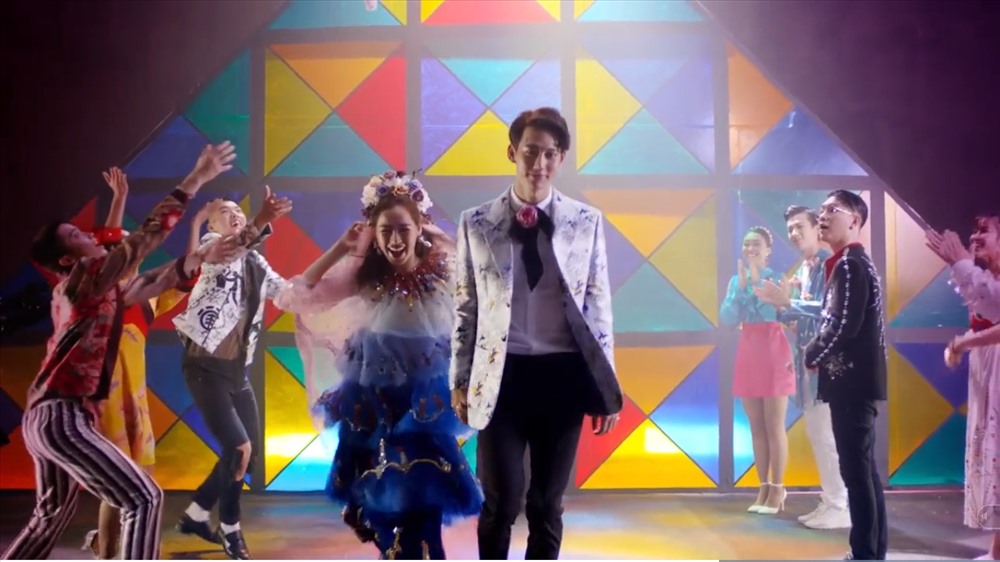 Sau MV đầu tay gây tranh cãi, Chi Pu tiếp tục hé lộ hình ảnh mới của MV thứ hai