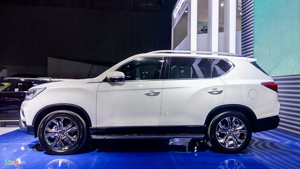 Dàn xe đổ bộ triển lãm ôtô quốc tế Việt Nam 2017