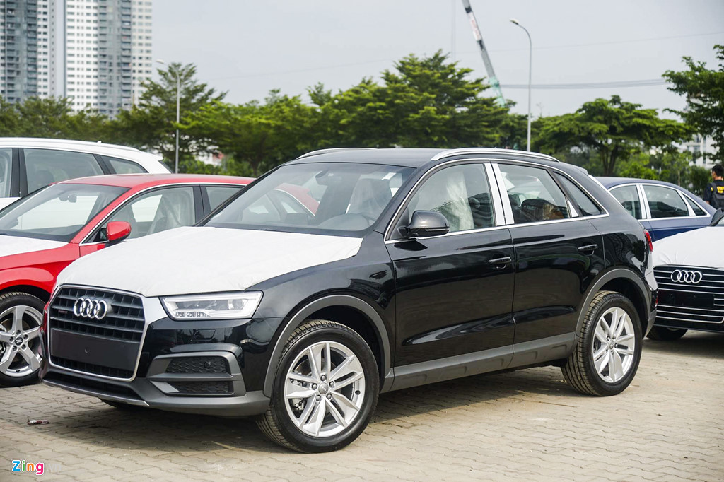 Dàn xe đổ bộ triển lãm ôtô quốc tế Việt Nam 2017