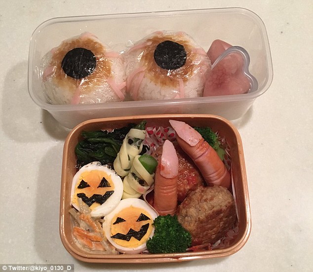 Những hộp cơm bento cho trẻ theo chủ đề Halloween vô cùng đáng yêu