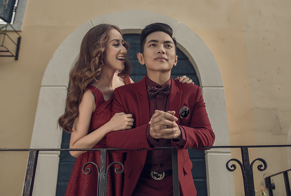 Sau bao sóng gió, hạnh phúc của vợ chồng Khánh Thi khiến nhiều người ao ước