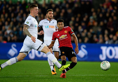 Lingard lập cú đúp đưa Man Utd vào tứ kết Cup liên đoàn