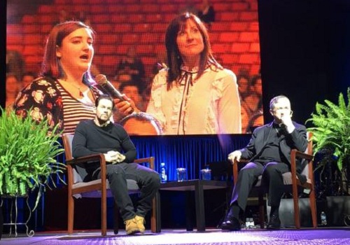 Mark Wahlberg hối hận vì đánh hai người Việt 30 năm trước