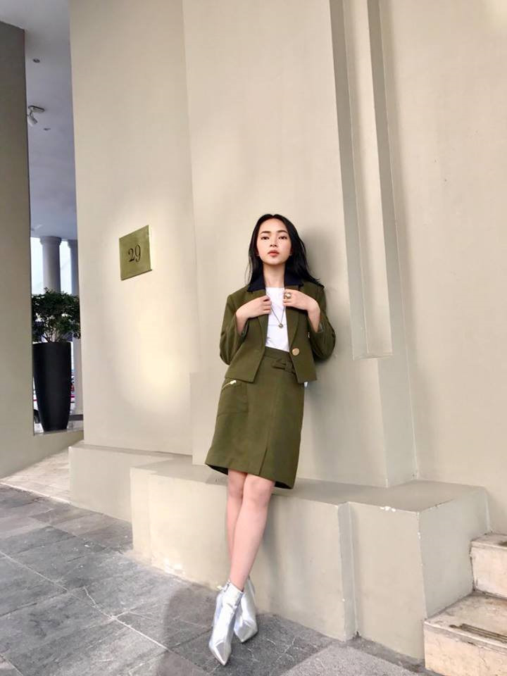 Hồ Ngọc Hà đơn giản, Phạm Hương thanh lịch xuống phố tuần qua