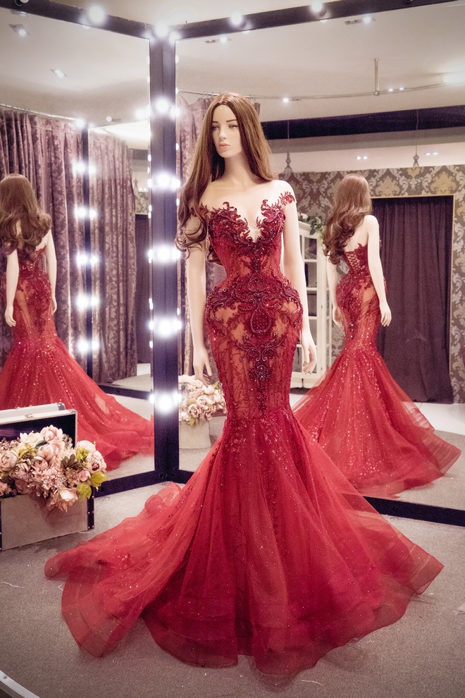 Cận cảnh trang phục dạ hội lộng lẫy mà Huyền My sẽ diện trong đêm Chung kết Miss Grand International Cận cảnh trang phục dạ hội lộng lẫy mà Huyền My sẽ diện trong đêm Chung kết Miss Grand International