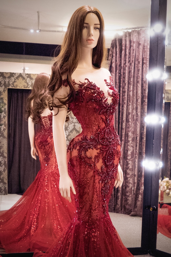 Cận cảnh trang phục dạ hội lộng lẫy mà Huyền My sẽ diện trong đêm Chung kết Miss Grand International