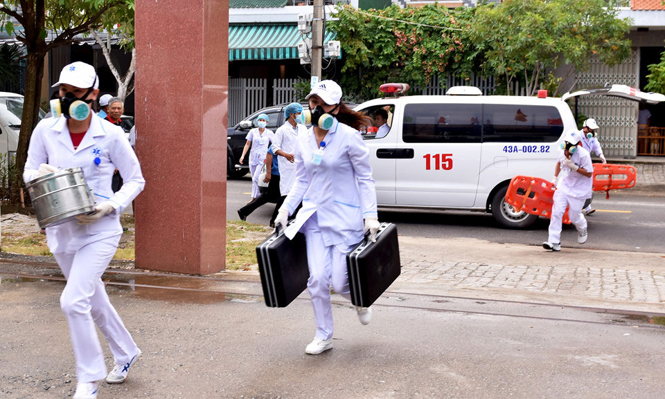 1.000 y, bác sĩ diễn tập ứng phó thảm họa y tế phục vụ APEC