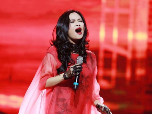 Toàn trai tài gái sắc vạ miệng vì Bolero