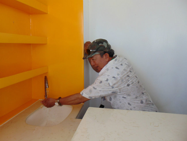 Người dân xếp hàng dài trải nghiệm buýt đường sông đầu tiên tại TP.HCM