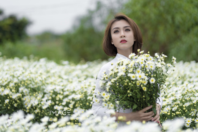2 năm trước, diễn viên này cắt đầu trọc, xăm mình nhưng giờ lại nữ tính đến bất ngờ! 2 năm trước, diễn viên này cắt đầu trọc, xăm mình nhưng giờ lại nữ tính đến bất ngờ!