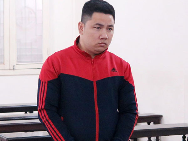 Lĩnh 9 tháng tù treo vì trộm ví của tùy viên đại sứ quán