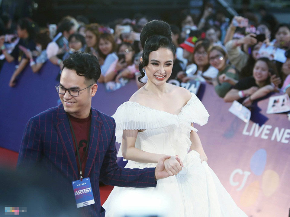 Angela Phương Trinh, Diễm My 9X gợi cảm trên thảm đỏ MAMA 2017