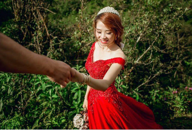 Bạn không biết được ai là mẹ chồng, ai là nàng dâu trong bức ảnh này đâu Bạn không biết được ai là mẹ chồng, ai là nàng dâu trong bức ảnh này đâu