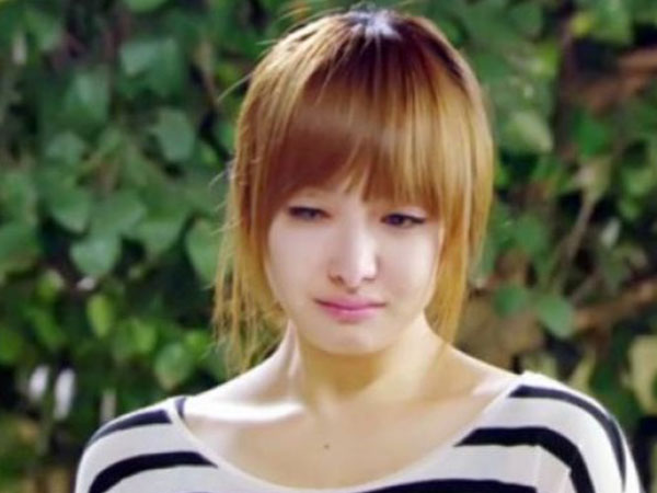 Lá thư của mẹ chồng đặt dưới gối làm tôi bật khóc