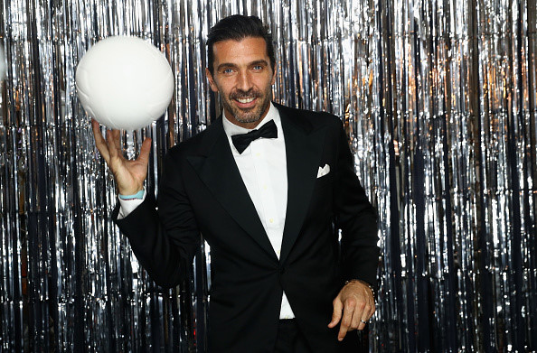 Những lá phiếu kỳ lạ tại giải The Best 2017