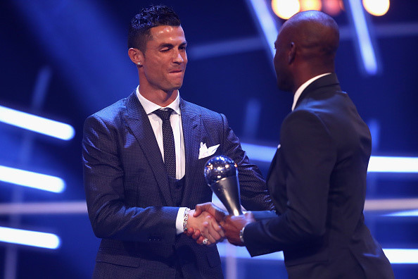 Những lá phiếu kỳ lạ tại giải The Best 2017