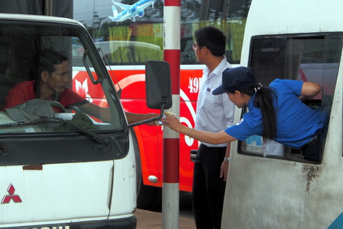 An ninh thắt chặt ngày BOT Biên Hòa thu phí trở lại
