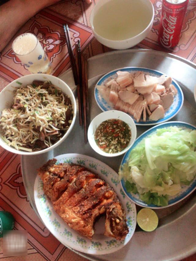 Một chảo rán hai số phận cá này chính là minh chứng cho luật bù trừ: vợ vụng bao nhiêu, chồng khéo bấy nhiêu