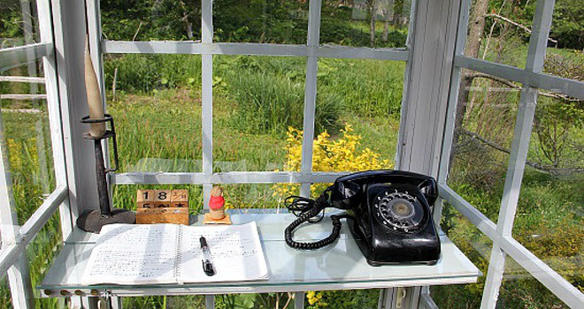 Sự thật bất ngờ về chiếc điện thoại dùng để liên lạc với người đã khuất