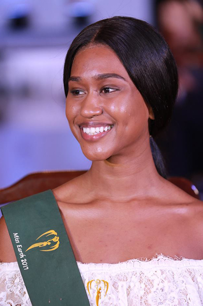 Mặt mộc của Hà Thu và dàn thí sinh Hoa hậu Trái đất