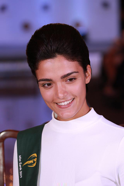 Mặt mộc của Hà Thu và dàn thí sinh Hoa hậu Trái đất