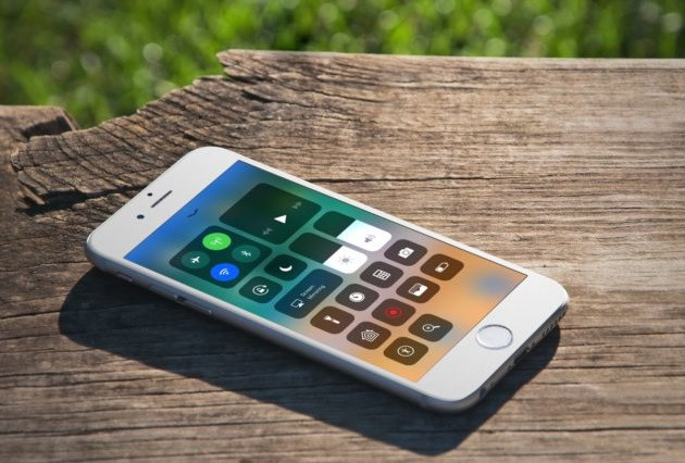 iOS 11 gặp lỗi ngớ ngẩn 1+2+3 = 24