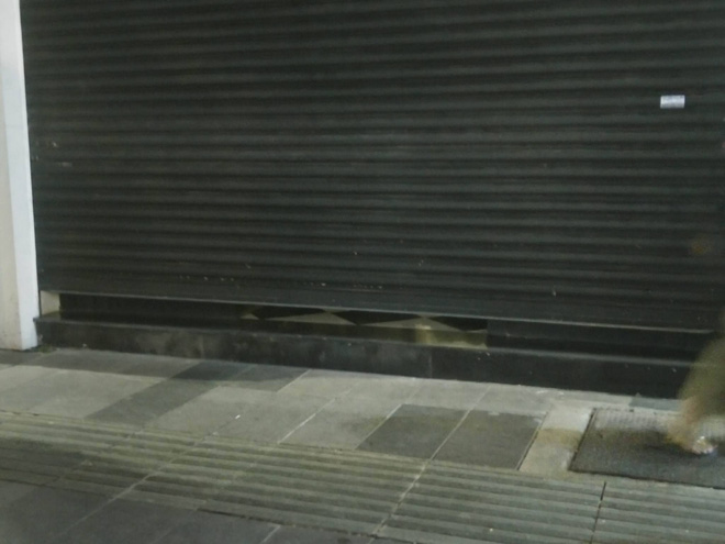 Vụ Khaisilk bán lụa Made in China: Tới chiều tối, toàn bộ cửa hàng ở Sài Gòn và Hà Nội đã đóng cửa hoàn toàn