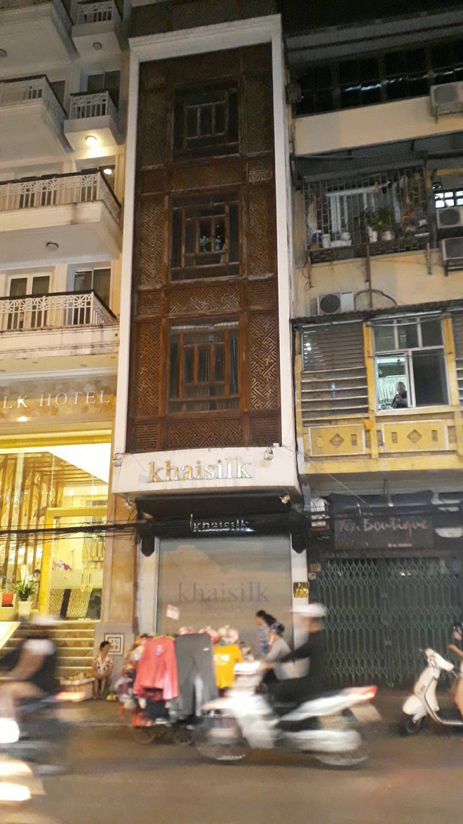 Vụ Khaisilk bán lụa Made in China: Tới chiều tối, toàn bộ cửa hàng ở Sài Gòn và Hà Nội đã đóng cửa hoàn toàn
