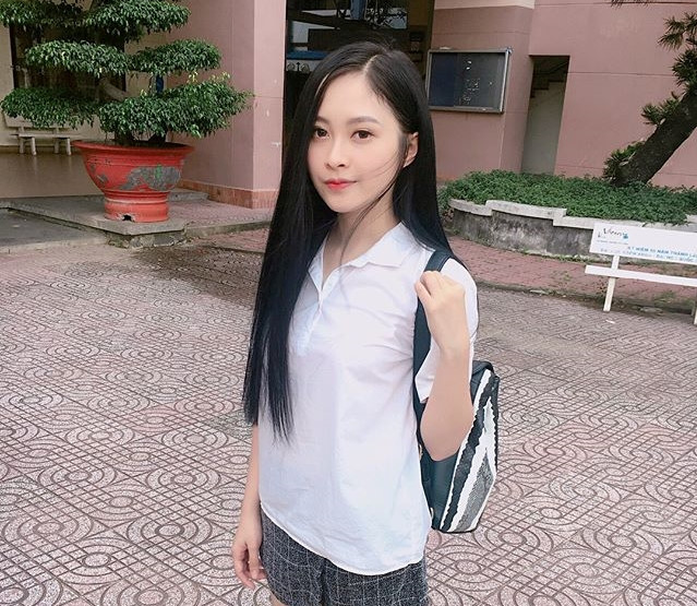 Nữ sinh trường kỹ thuật được ví như hot girl trong lớp toàn nam