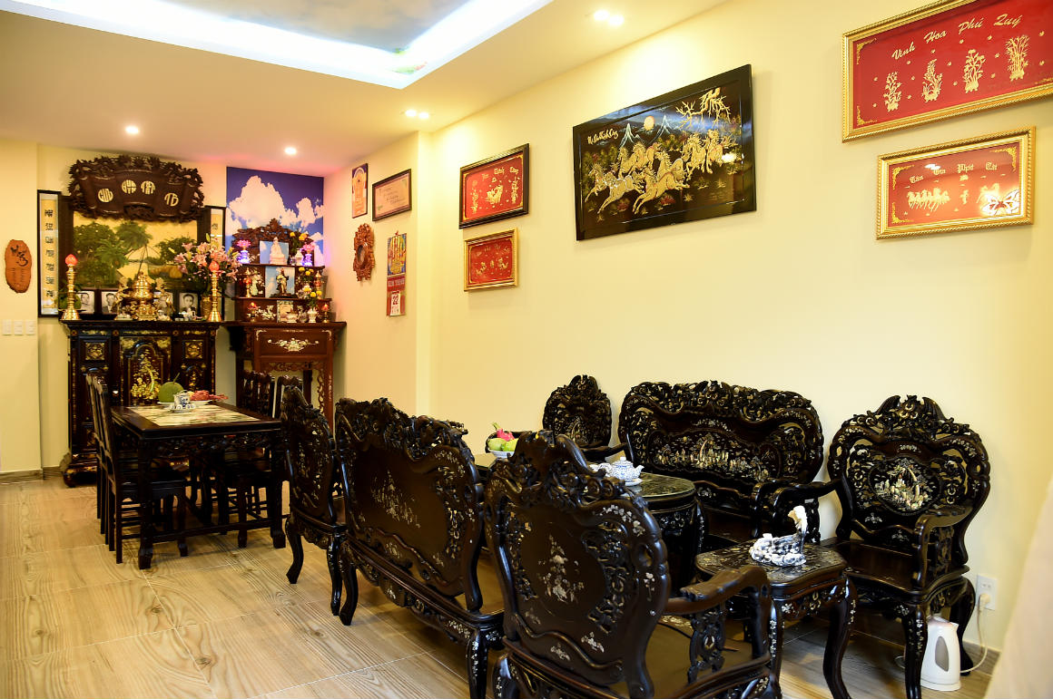 Ngôi nhà màu tím hơn 100 mét vuông gần triệu đô của nghệ sĩ hài Hồng Tơ