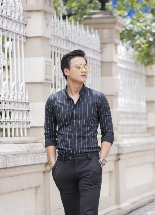 Mai Tài Phến tiết lộ về tuổi thơ thiếu tình cảm gia đình, suýt chút trở thành ‘thợ hồ’ Mai Tài Phến tiết lộ về tuổi thơ thiếu tình cảm gia đình, suýt chút trở thành ‘thợ hồ’
